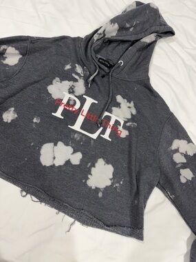 PrettyLittleThing Charcoal & White Acid-Wash Cropped Hoodie